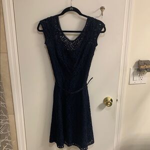 White House Black Market Navy Blue Lacey Dress in Sz 0